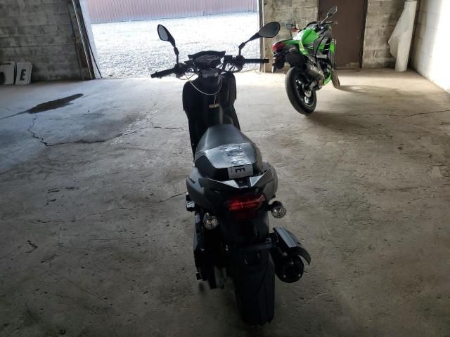 2016 SYM Fiddle III 200I