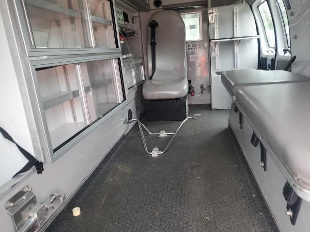 2011 Ford Econoline E350 Super Duty Van