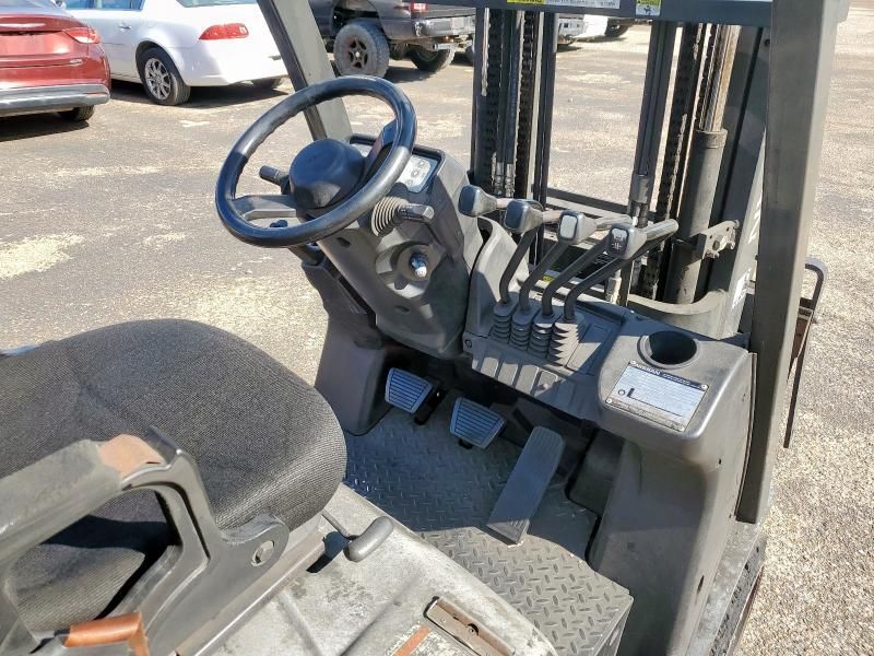 2012 Nissan MCP1F2A20LV Forklift