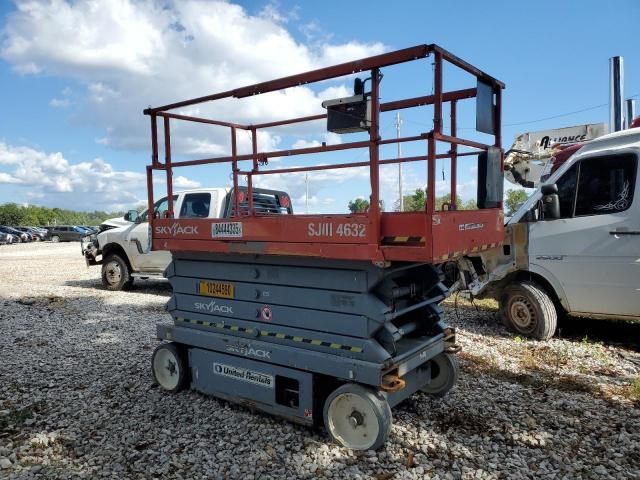 2014 Skyjack Sjiii 4632 Scissor Lift