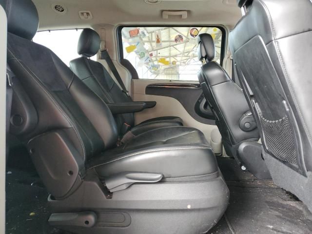 2011 Chrysler Town & Country Limited