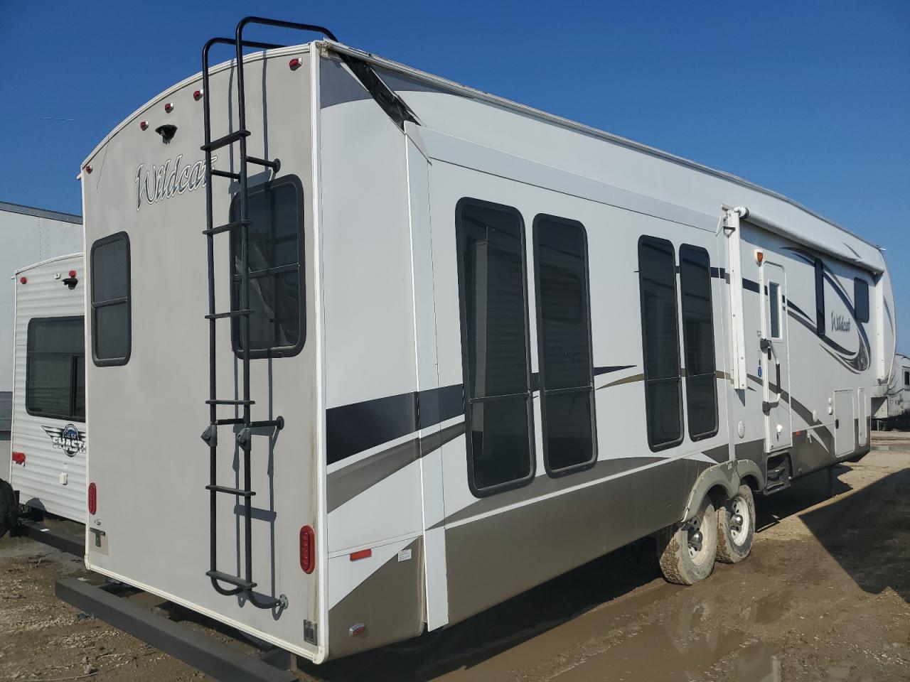 2016 Wildcat Travel Trailer