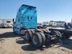 2012 Freightliner Cascadia Semi Truck