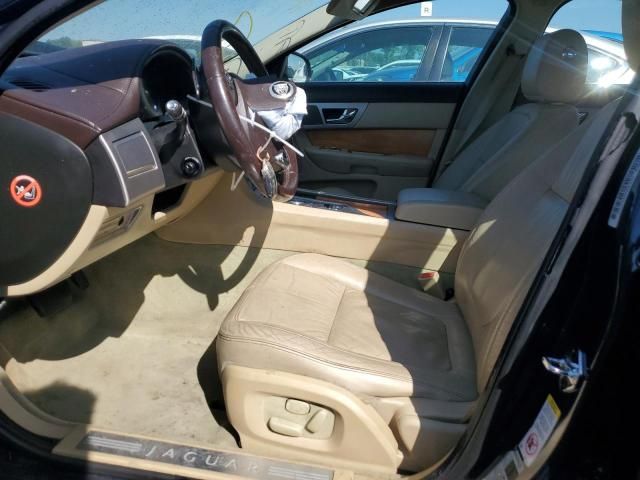 2010 Jaguar XF Luxury