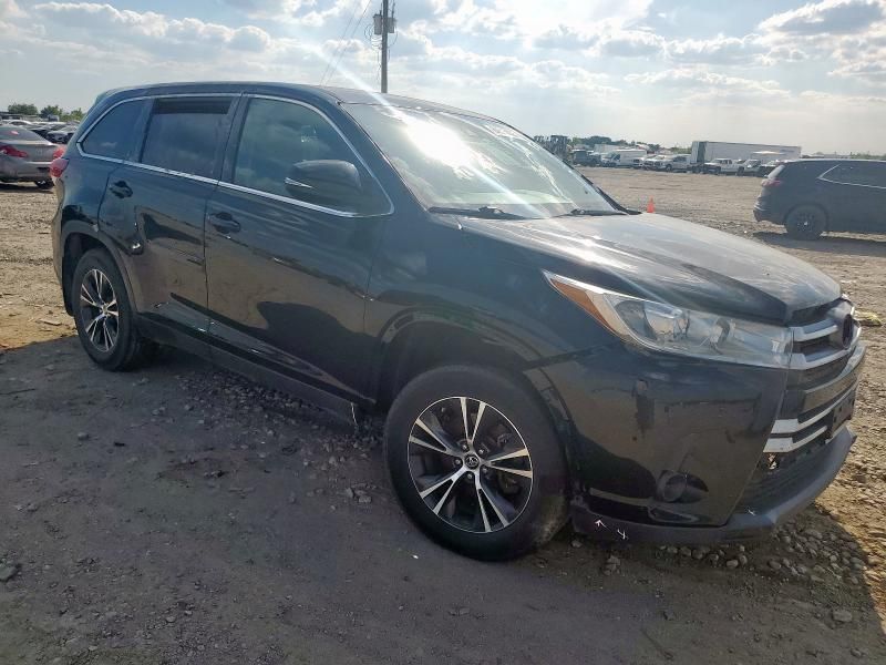 2019 Toyota Highlander LE