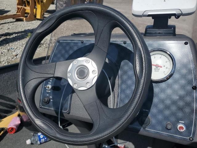 2021 Tracker Classic XL-Boat