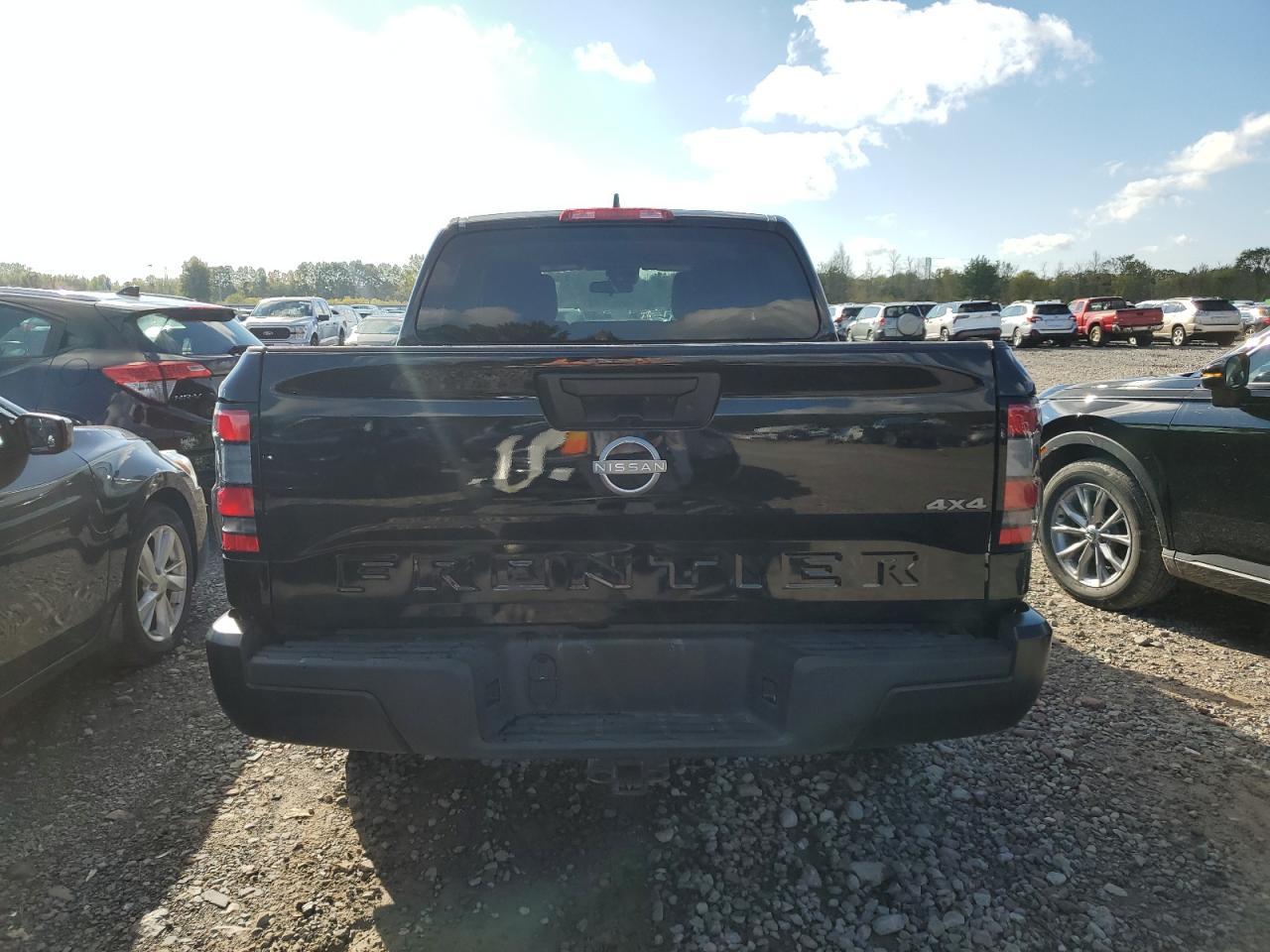 2024 Nissan Frontier S