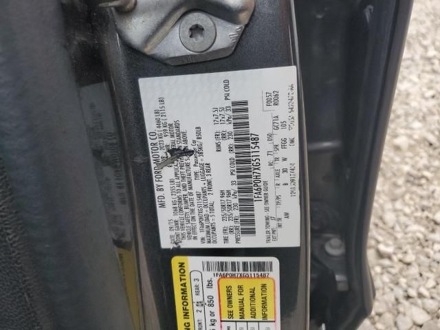 2016 Ford Fusion SE