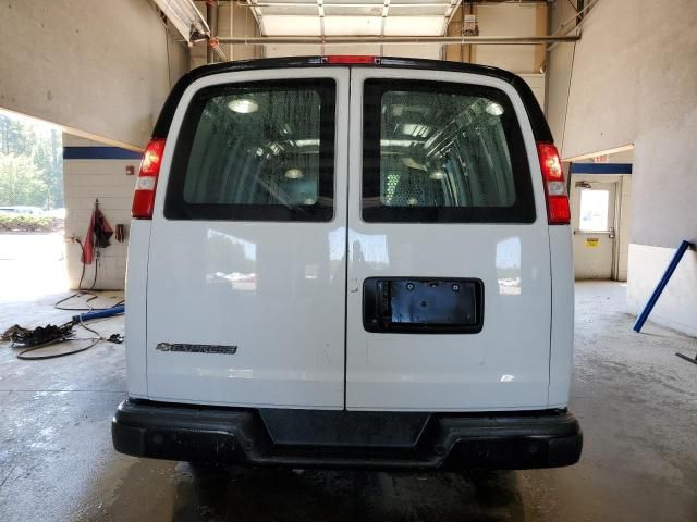 2022 Chevrolet Express G2500