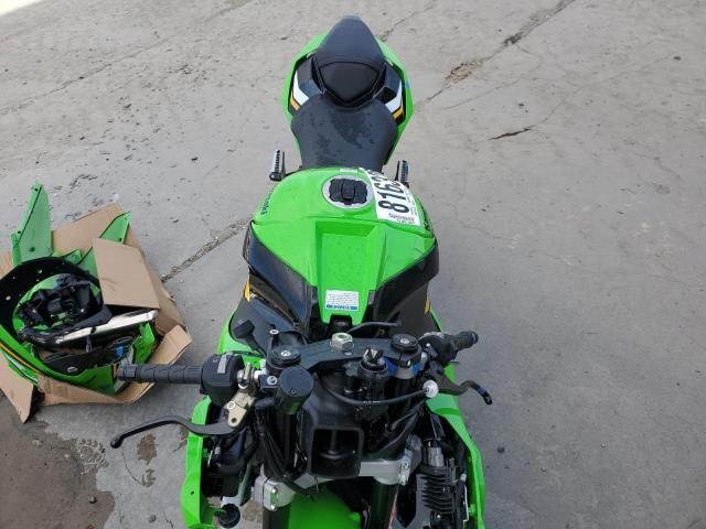2025 Kawasaki ZX1002 M