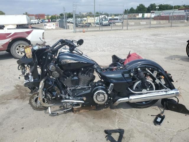 2013 Harley-Davidson Fltrxse CVO Road Glide Custom
