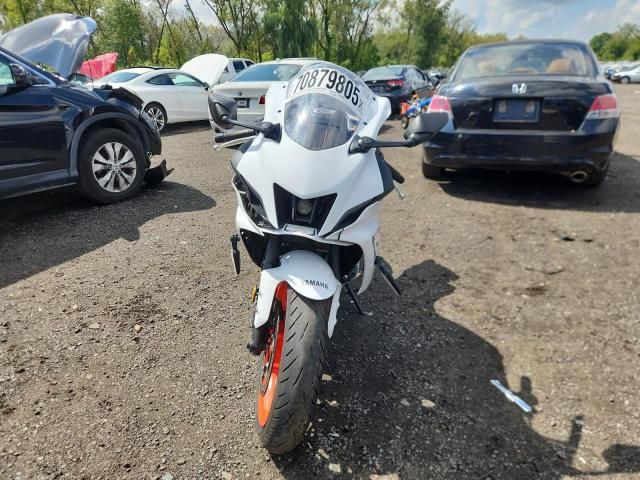 2023 Yamaha YZFR7