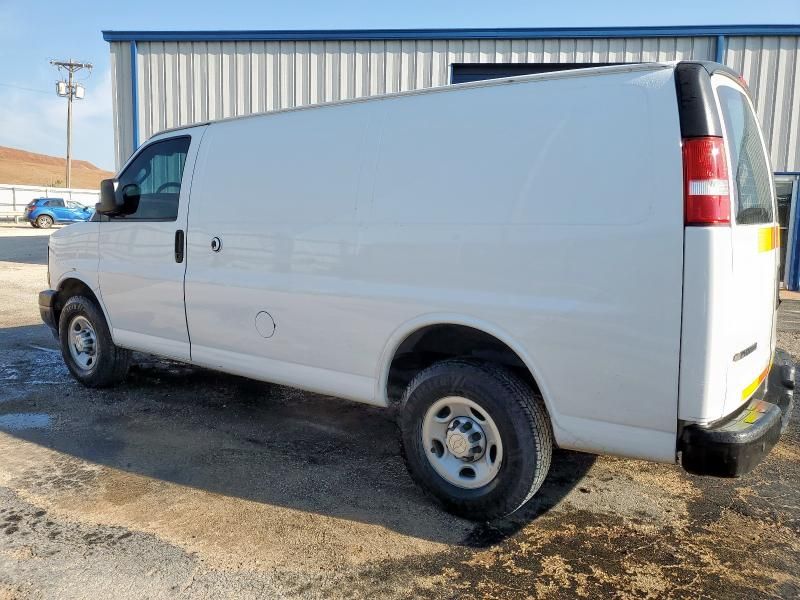 2017 Chevrolet Express G2500