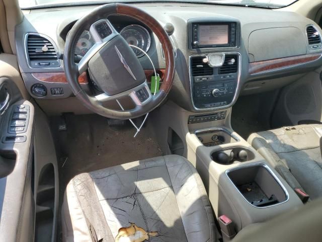 2012 Chrysler Town & Country Limited