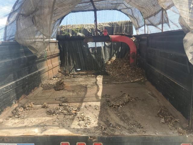 2004 Isuzu NPR