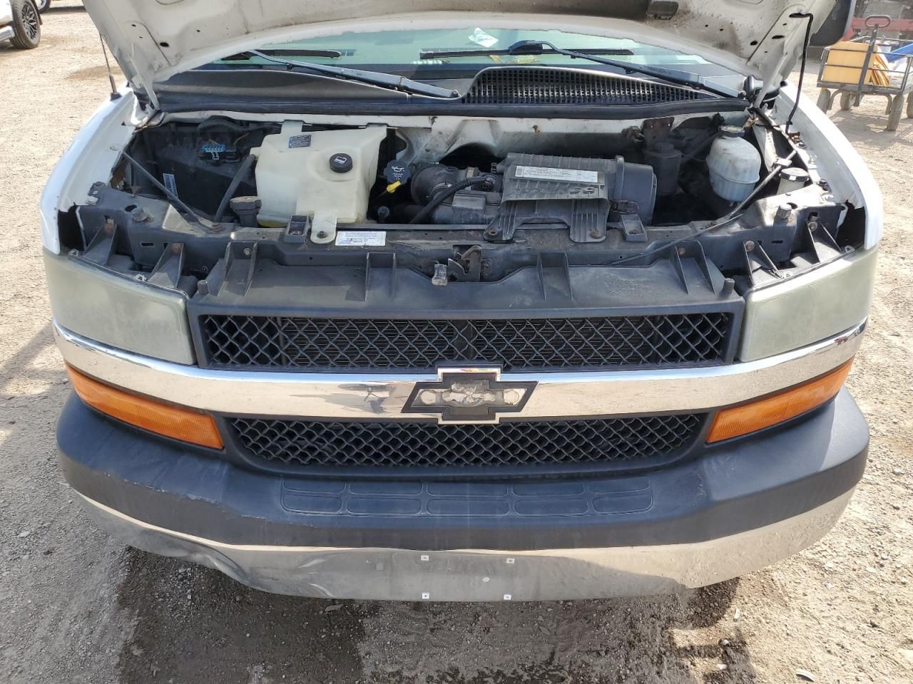 2006 Chev Express Cargo 2500 1