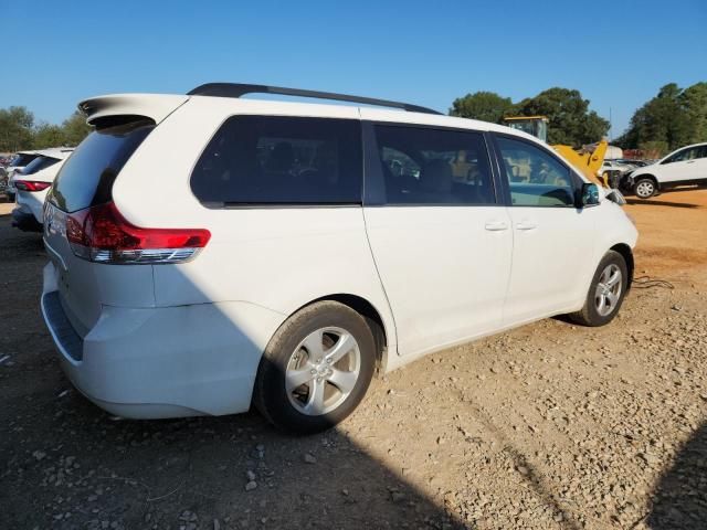 2012 Toyota Sienna LE