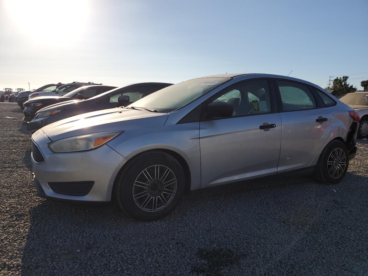 2016 Ford Focus s