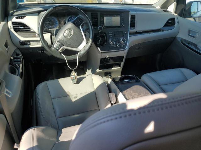 2020 Toyota Sienna xle Premium 8-passenger