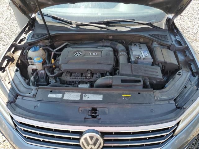 2017 Volkswagen Passat SEL Premium