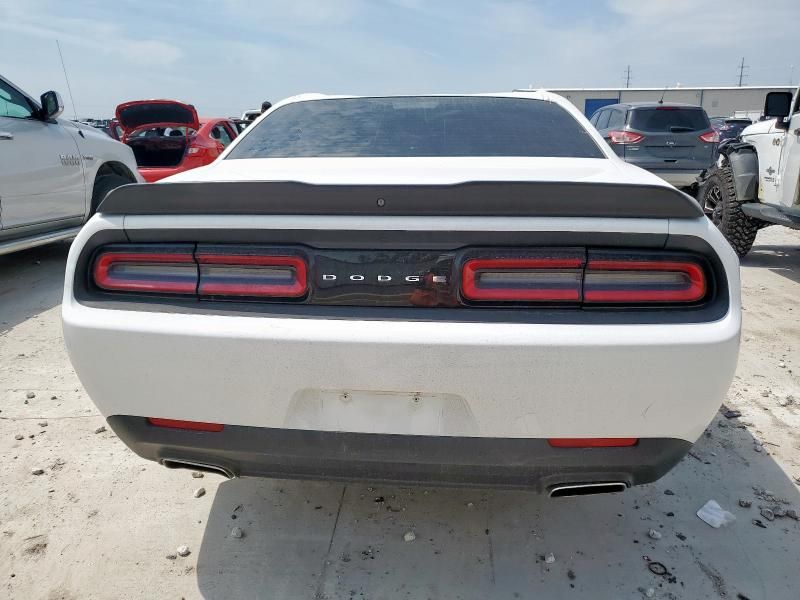 2018 Dodge Challenger SXT