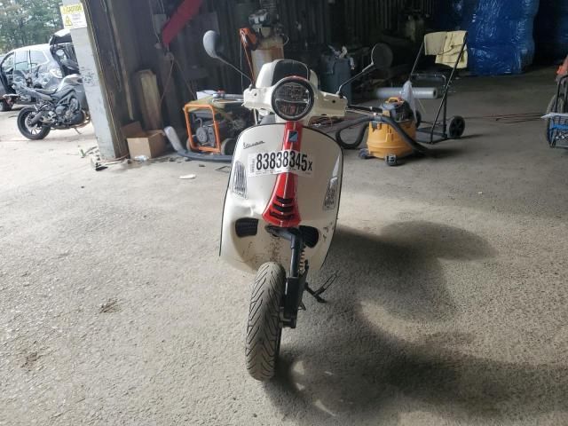 2022 Vespa GTS 300