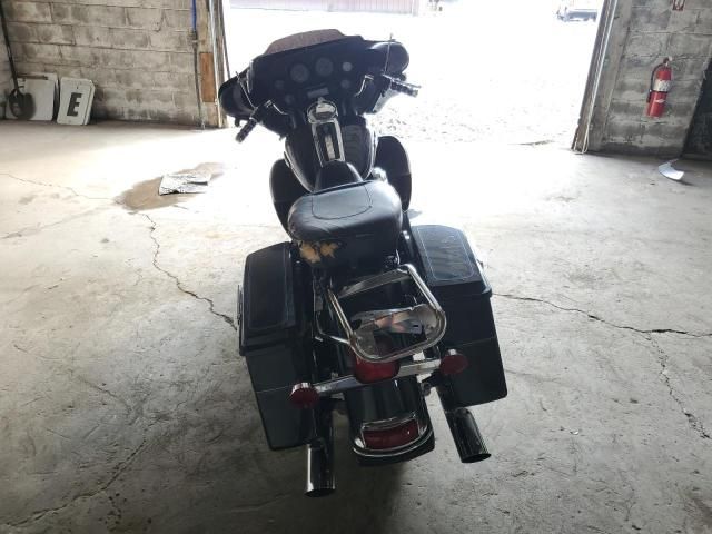 2011 Harley-Davidson Flhtcu Shrine