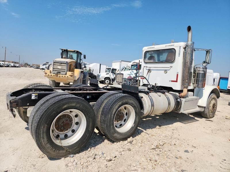 2012 Peterbilt 367 Semi Truck