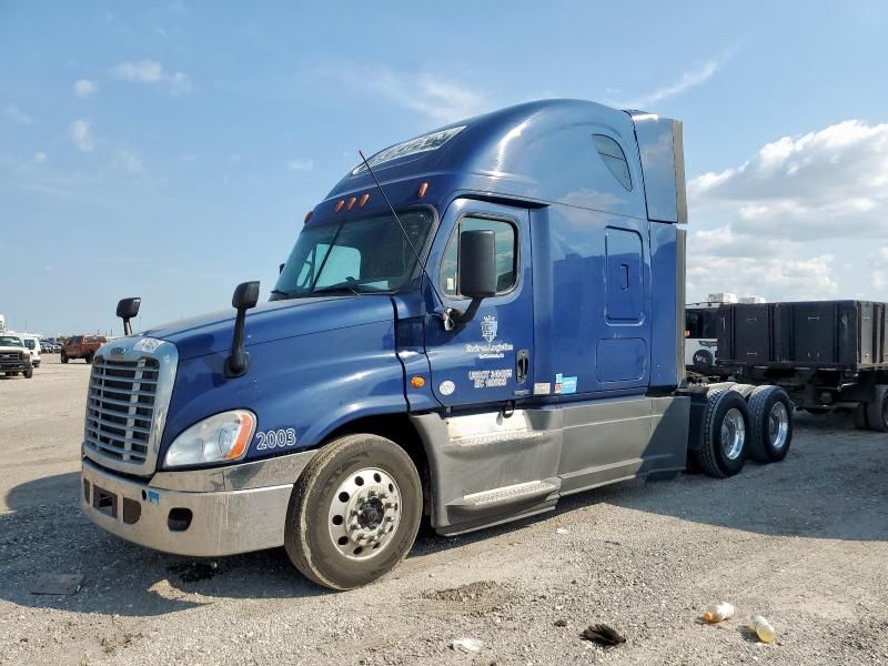 2017 Freightliner Cascadia 125 Semi Truck