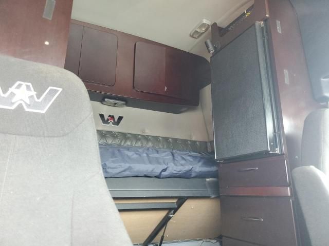 2020 Westenstar 2020 Western Star 4900 Semi Truck