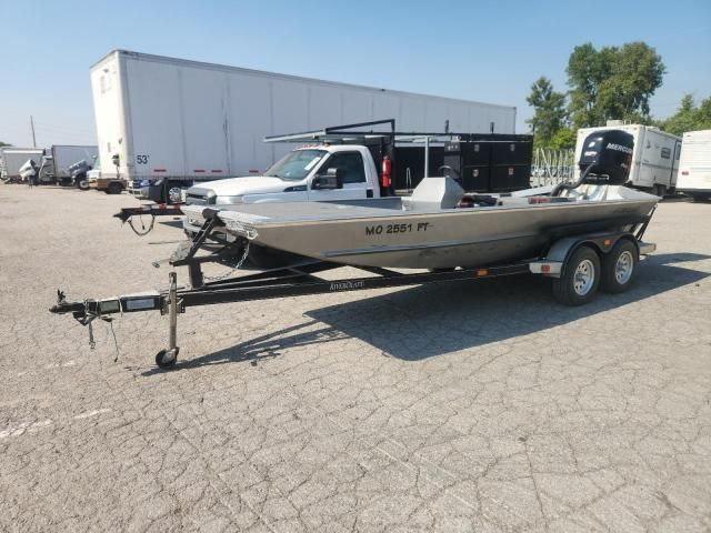 2011 Alweld Boat