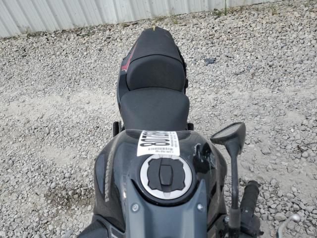 2025 Kawasaki ER650 P