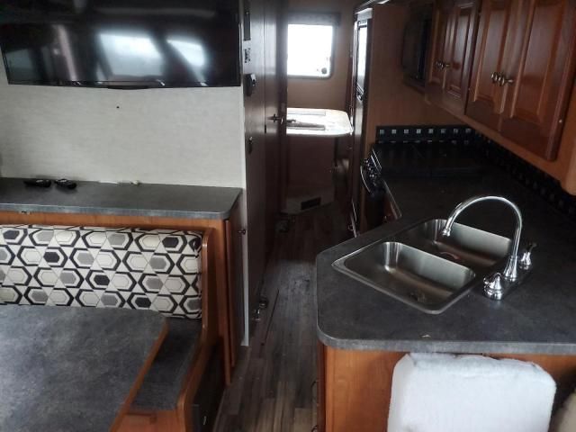 2017 Winnebago 2017 Ford F53