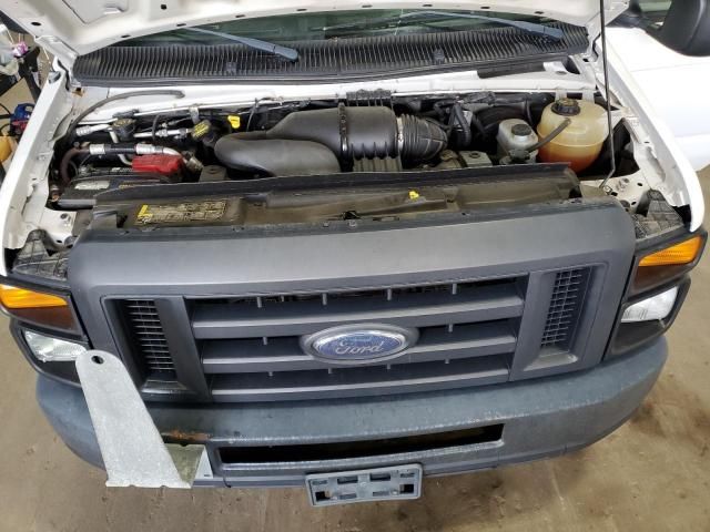 2013 Ford Econoline E250 Van