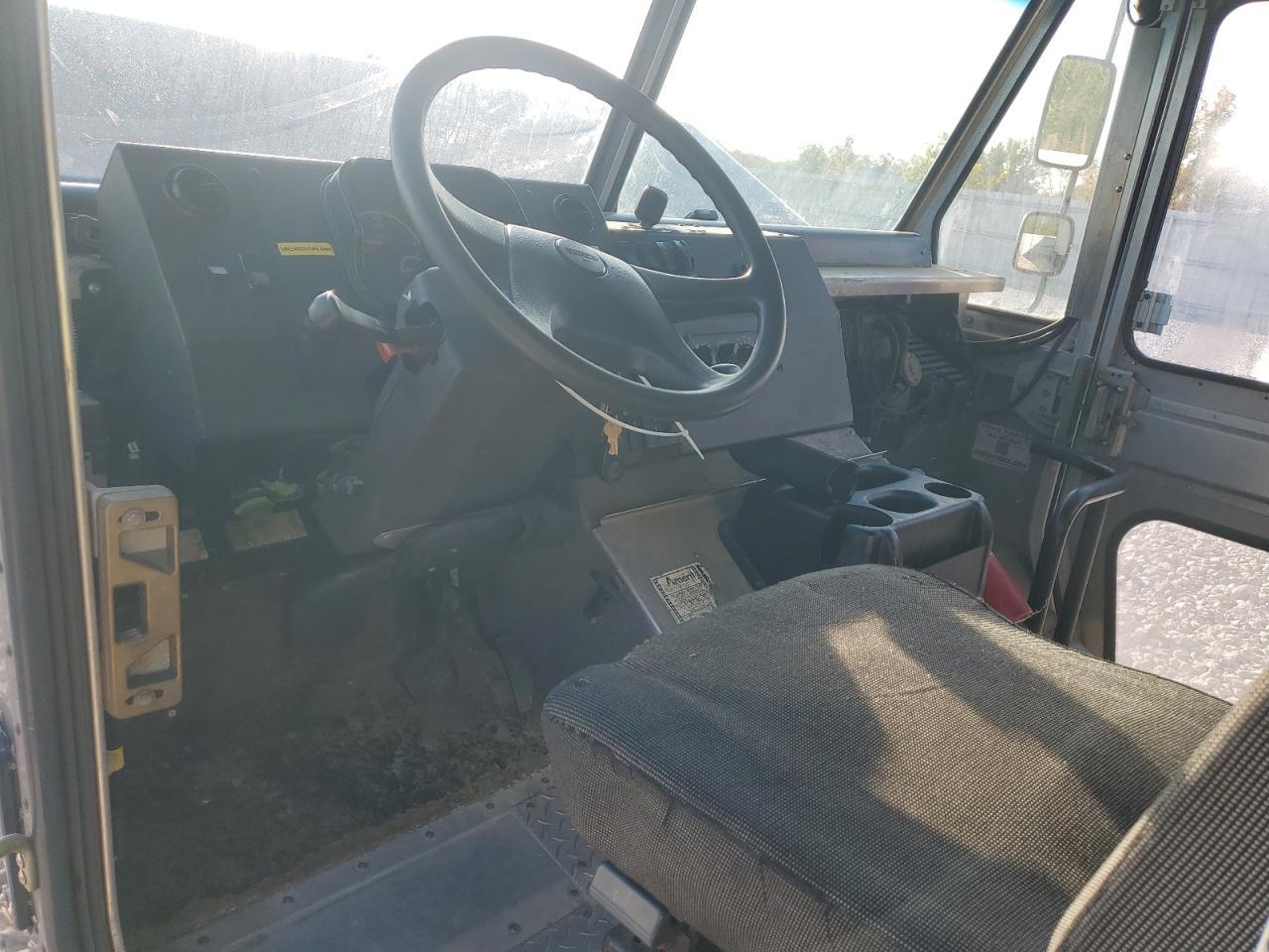 2020 Freightliner Chassis M Line WALK-IN Van