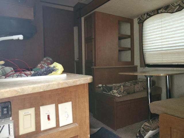 2013 Prowler Camper