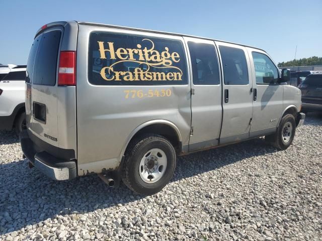 2004 Chevrolet Express G2500