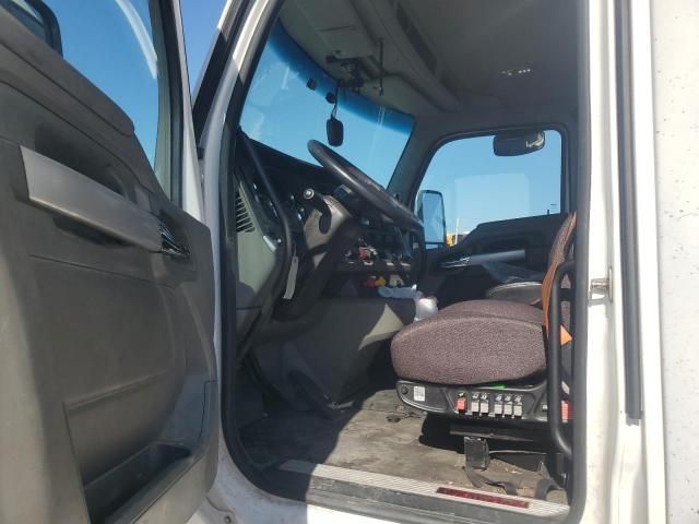 2020 Kenworth T680 Semi Truck