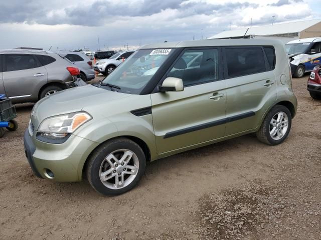 2011 KIA Soul +