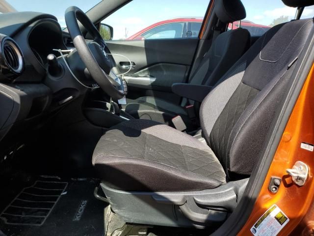 2019 Nissan Kicks S