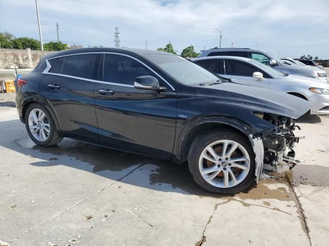 2018 Infiniti QX30 Base