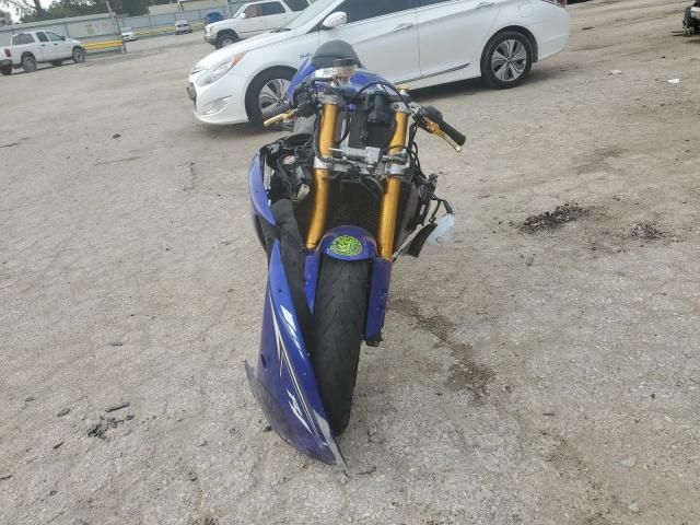 2011 Yamaha YZFR1