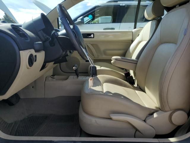 2009 Volkswagen New Beetle S