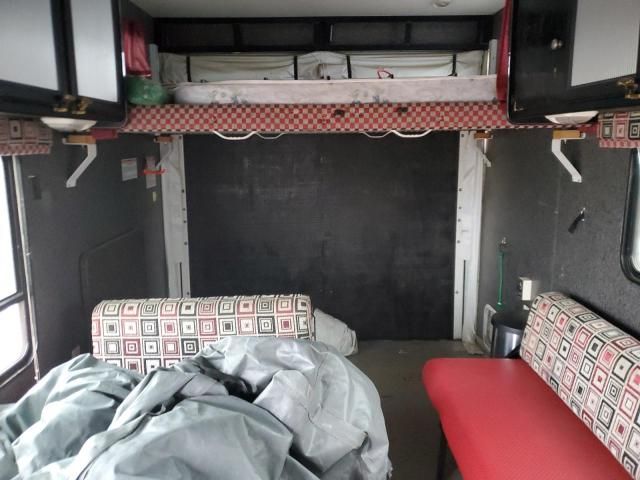 2005 Fleetwood Trailer