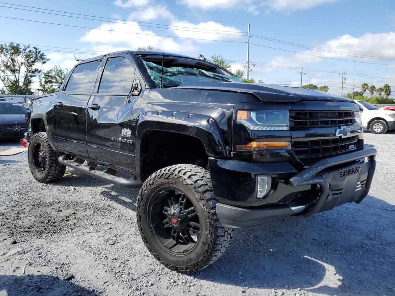 2018 Chevrolet Silverado K1500 lt