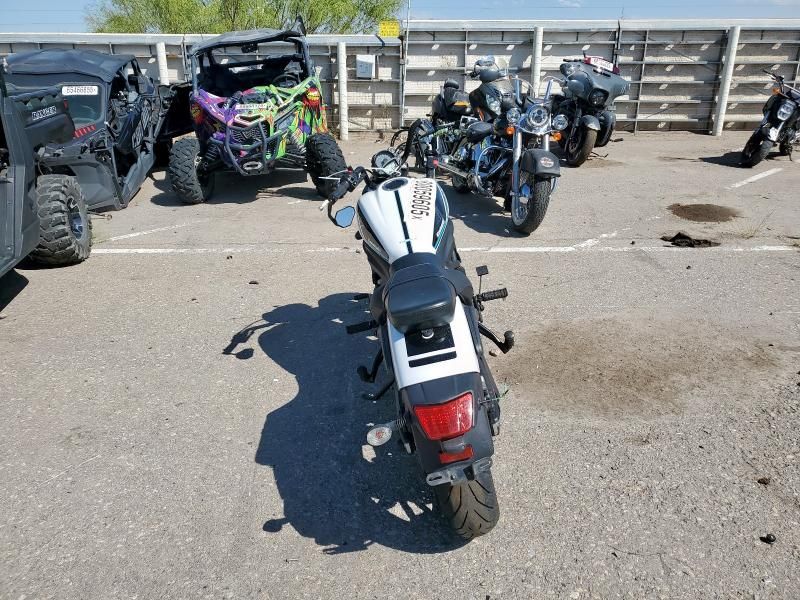 2021 Kawasaki EN650 C