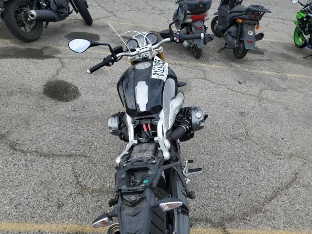 2016 BMW R Nine T