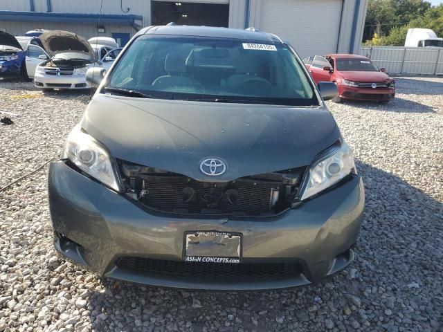 2012 Toyota Sienna LE