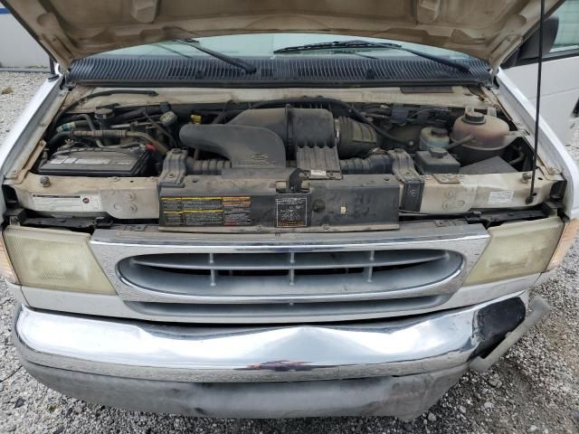 2001 Ford Econoline E350 Super Duty Wagon