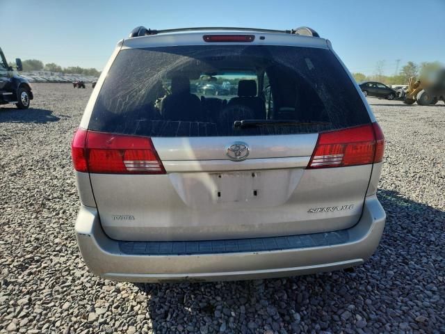 2005 Toyota Sienna XLE